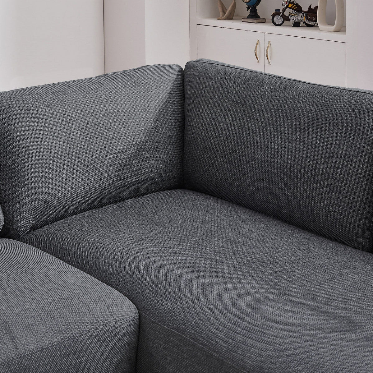 Glander Right-Facing 4-Seat Sectional Sofa